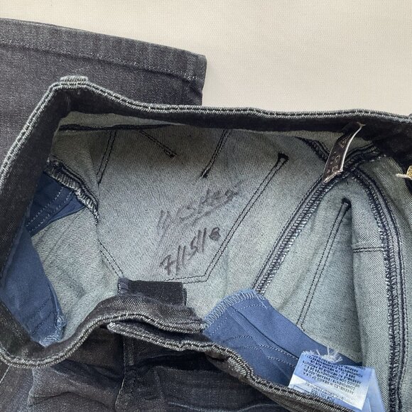 Guess Women’s Curve X Mid Rise Boot Cut Jeans In Dark Indigo Denim Size 27 - Picture 8 of 14